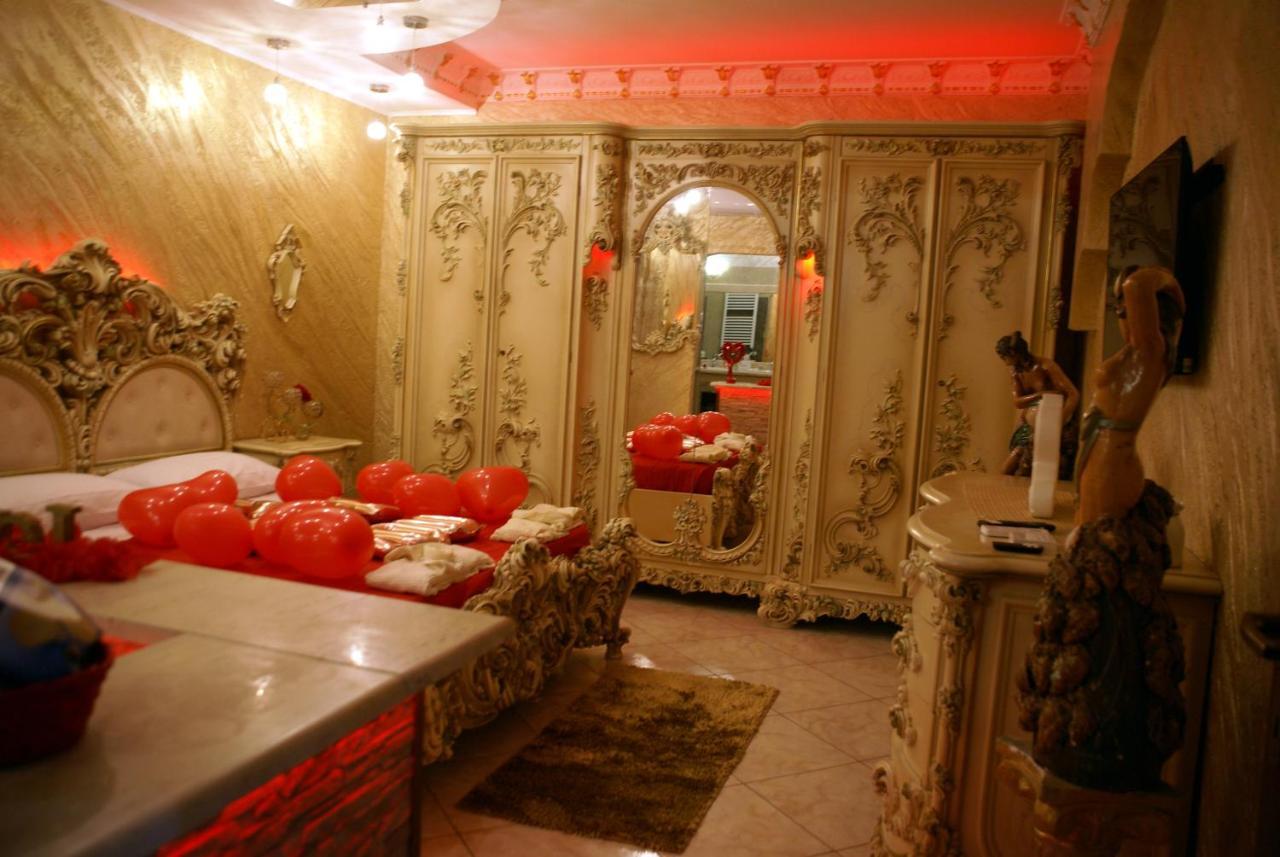 Gold luxury suite home roma Extérieur photo